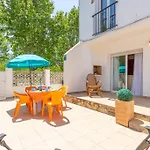 Casa Con Barbacoa , Piscina Con Cascada , 4 Habitaciones, Capacidad Hasta 8-9 Personas