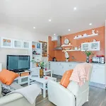 Casa Con Barbacoa , Piscina Con Cascada , 4 Habitaciones, Capacidad Hasta 8-9 Personas